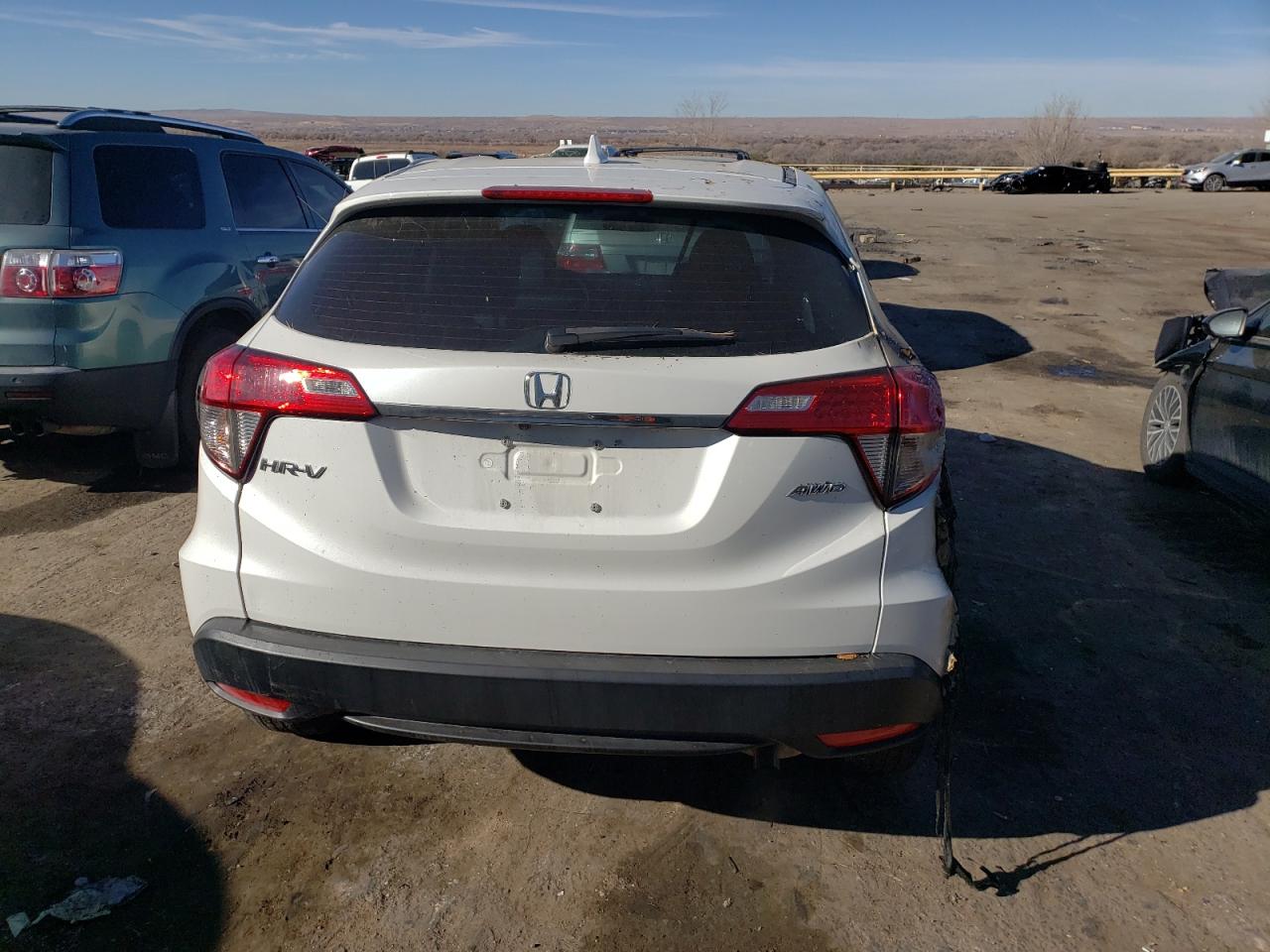 2022 HONDA HR-V LX VIN:3CZRU6H32NM711825