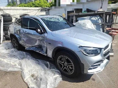 2021 Mercedes-Benz GLC 300 VIN: