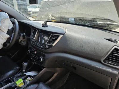 2018 Hyundai Tucson KMHJ2815GJU613631 VIN:KMHJ2815GJU613631