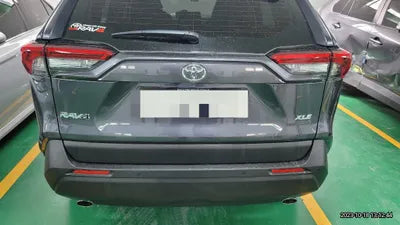 2019 Toyota RAV4 VIN: