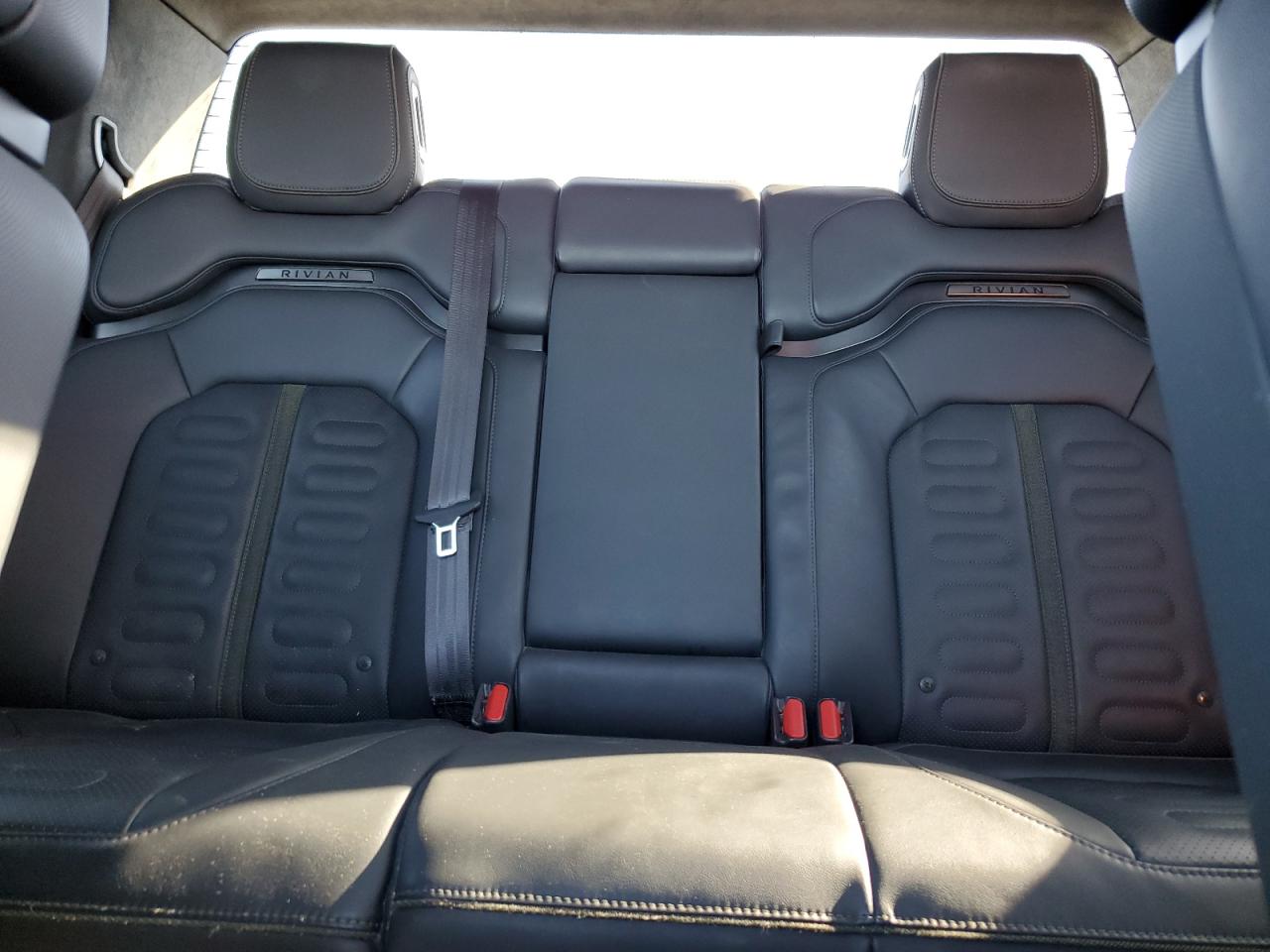 2023 RIVIAN R1T ADVENTURE VIN:7FCTGAAA5PN017311