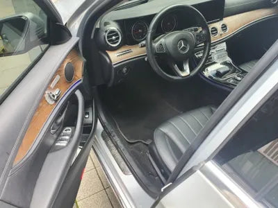 2018 Mercedes-Benz E 220 WDDZF0EB5JA450082 VIN:WDDZF0EB5JA450082