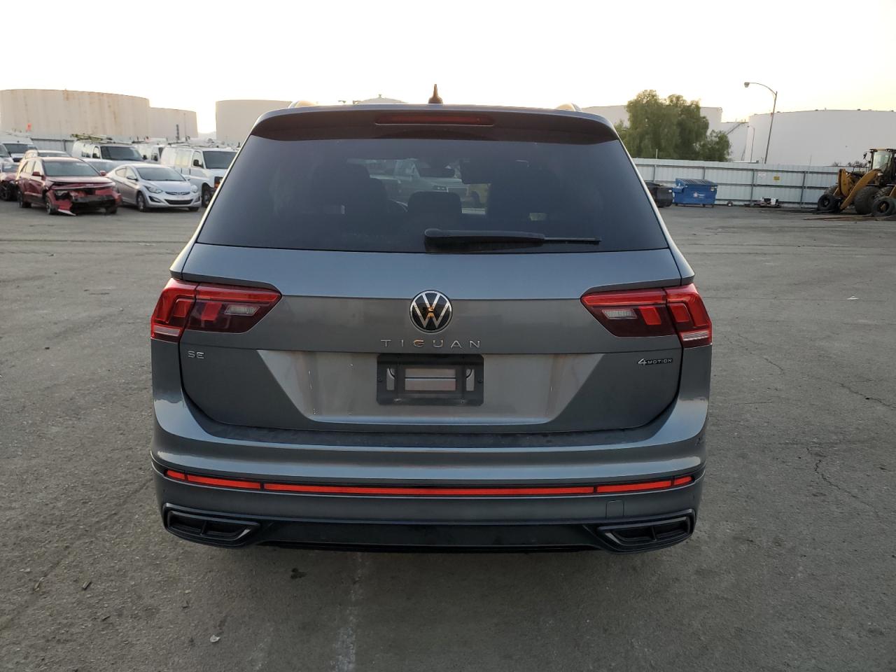 2022 VOLKSWAGEN TIGUAN SE R-LINE BLACK VIN:3VV8B7AXXNM133016