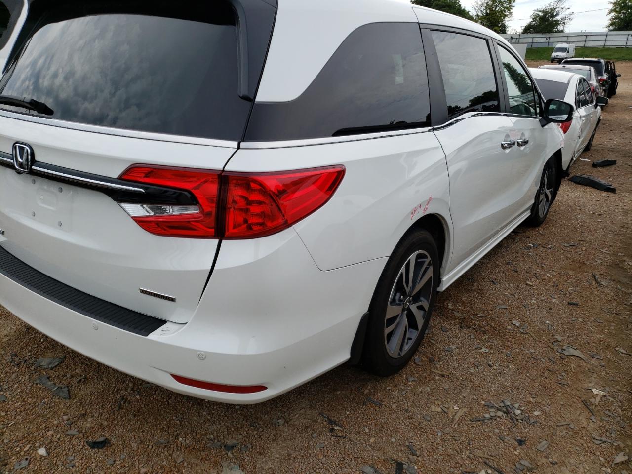 2022 HONDA ODYSSEY TOURING VIN:5FNRL6H86NB047859