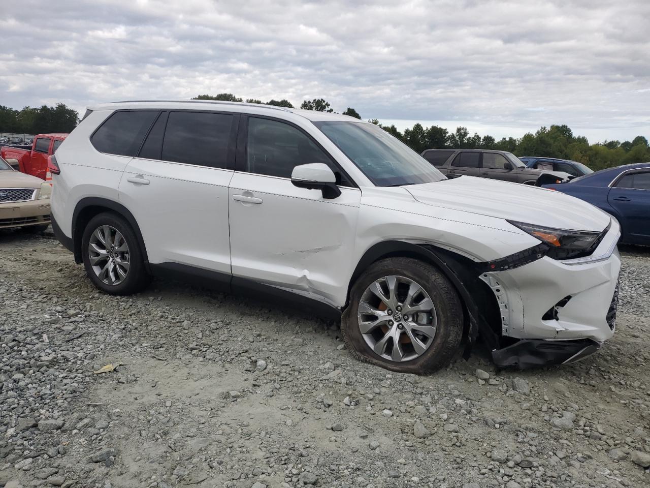 2024 TOYOTA GRAND HIGHLANDER XLE VIN:5TDAAAB53RS046531