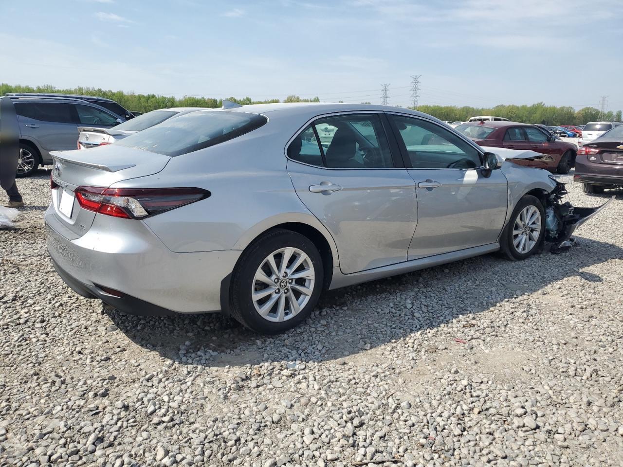 2023 TOYOTA CAMRY LE VIN:4T1C11AK7PU733810