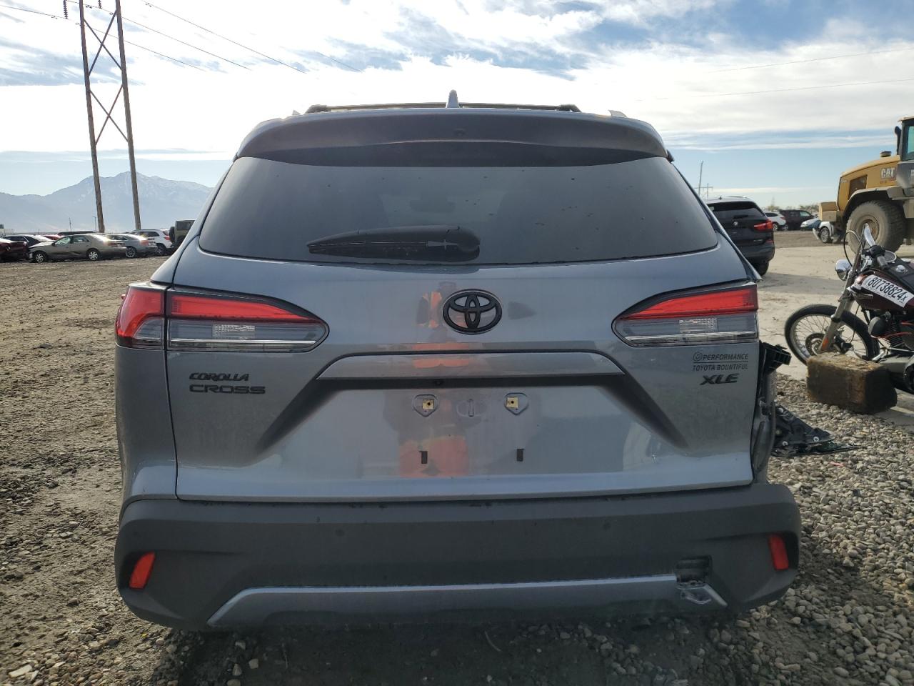 2022 TOYOTA COROLLA CROSS XLE VIN:7MUDAAAG9NV011721