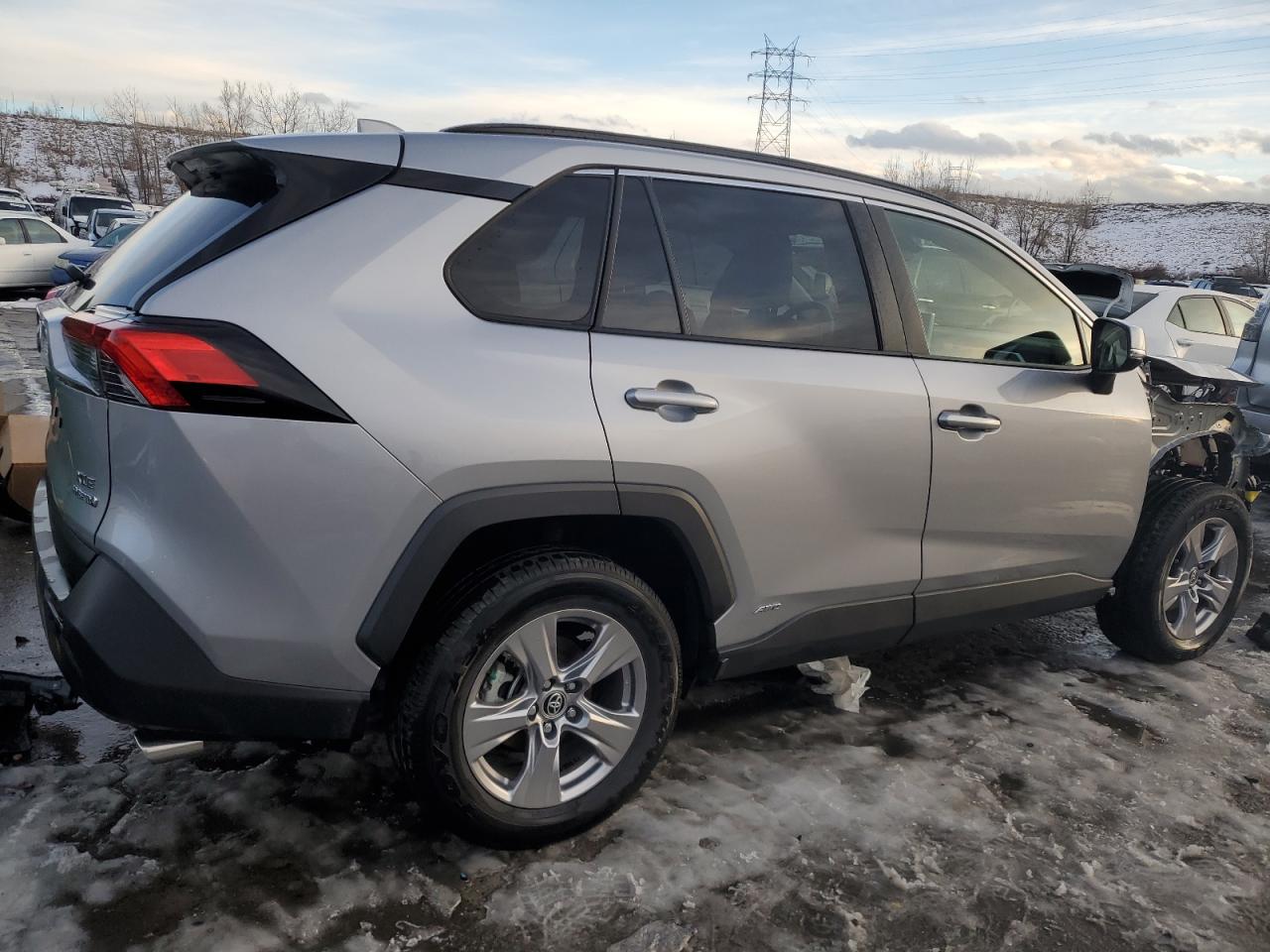 2022 TOYOTA RAV4 XLE VIN:JTMRWRFV1ND141219