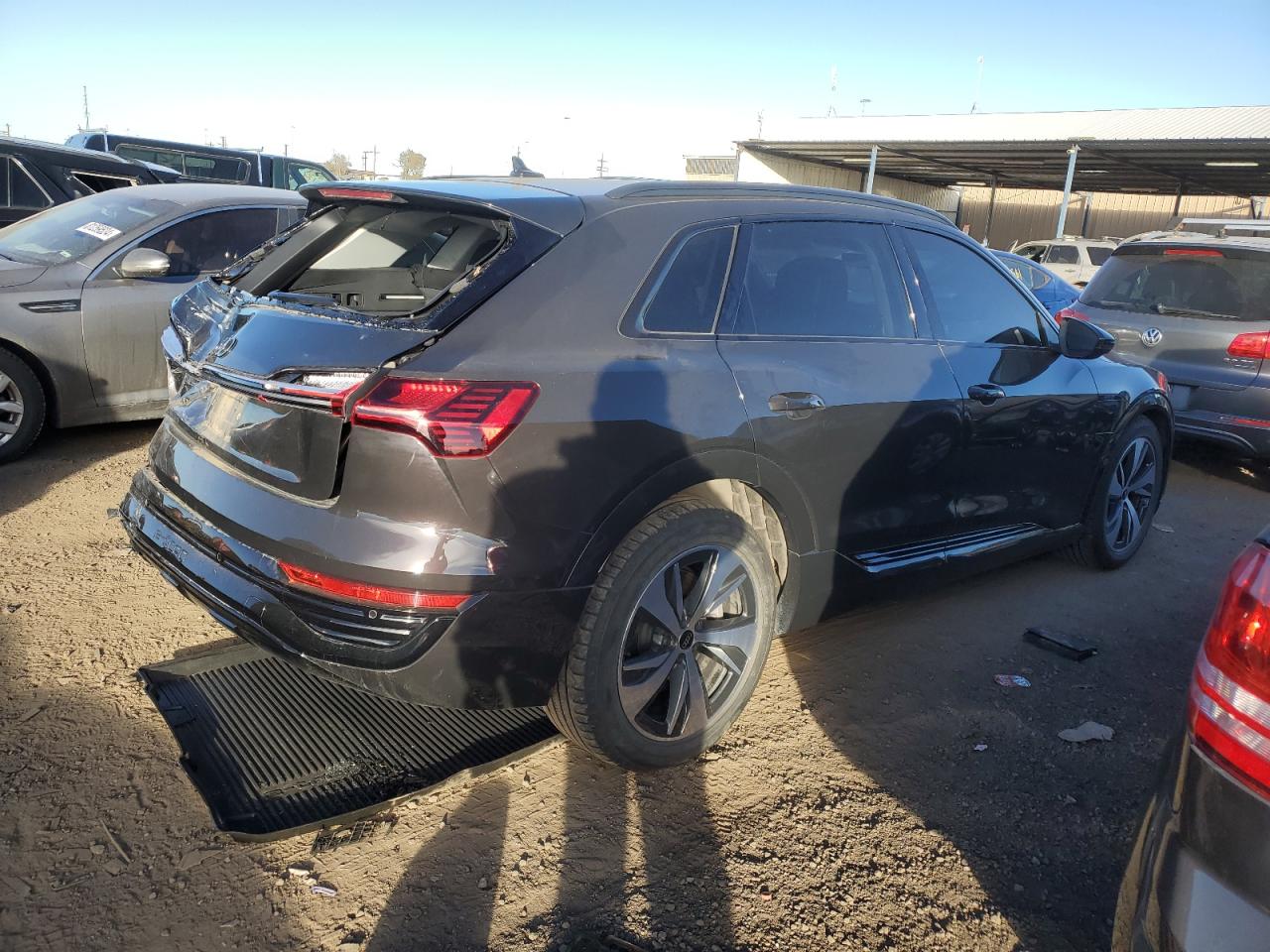 2024 AUDI Q8 E-TRON PREMIUM VIN:WA14AAGE5RB042214