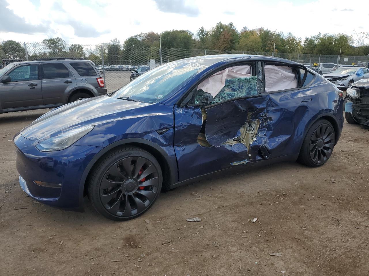 2023 TESLA MODEL Y  VIN:7SAYGDEF8PF870211