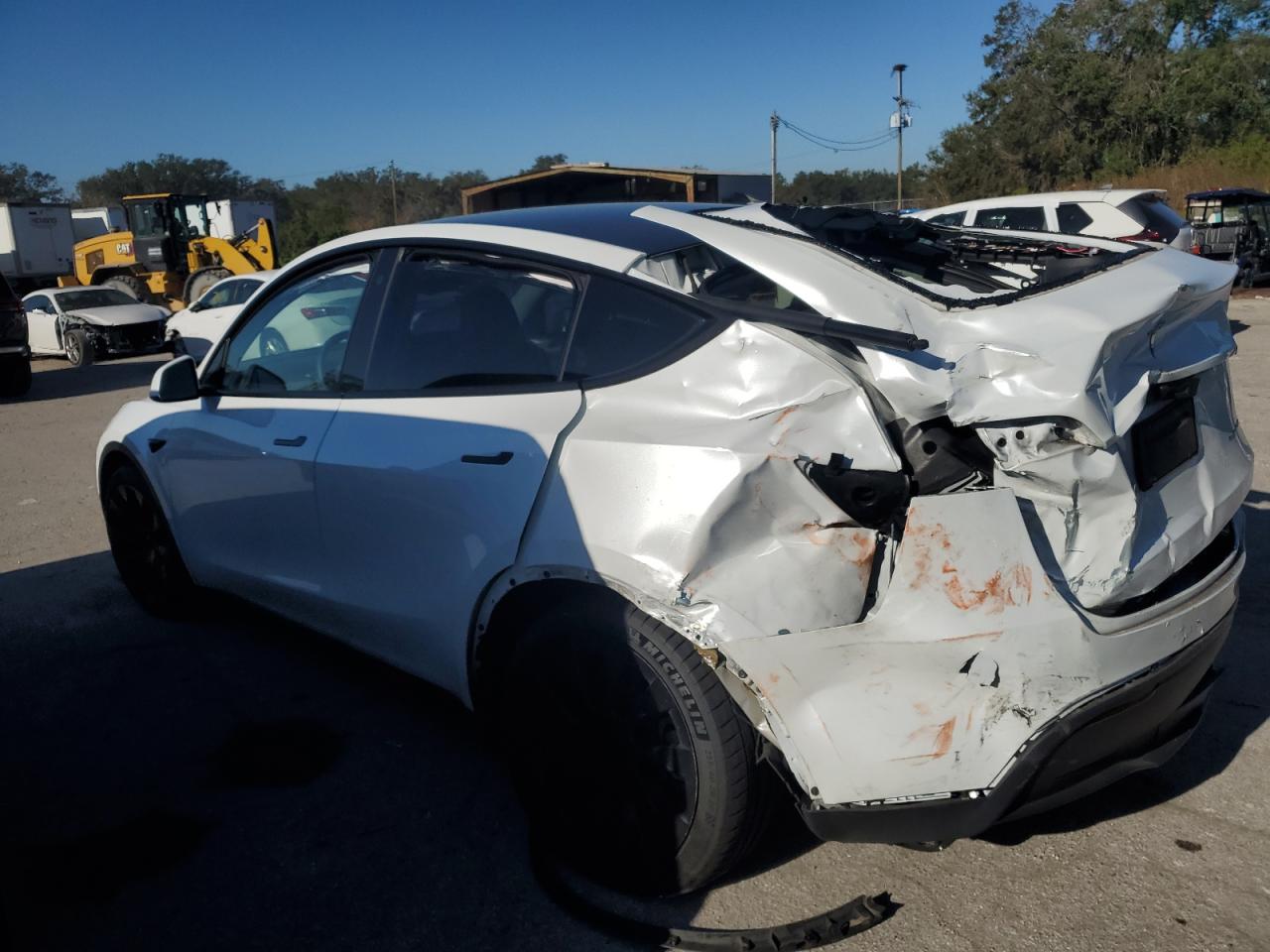 2023 TESLA MODEL Y  VIN:7SAYGDEE9PA044407