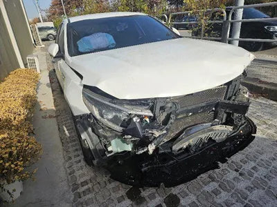 2016 Kia K5 KNAGS416BGA096267 VIN:KNAGS416BGA096267