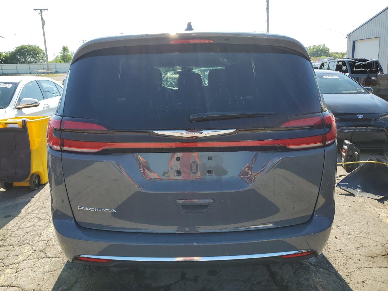 2022 CHRYSLER PACIFICA TOURING L VIN:2C4RC1BGXNR170684