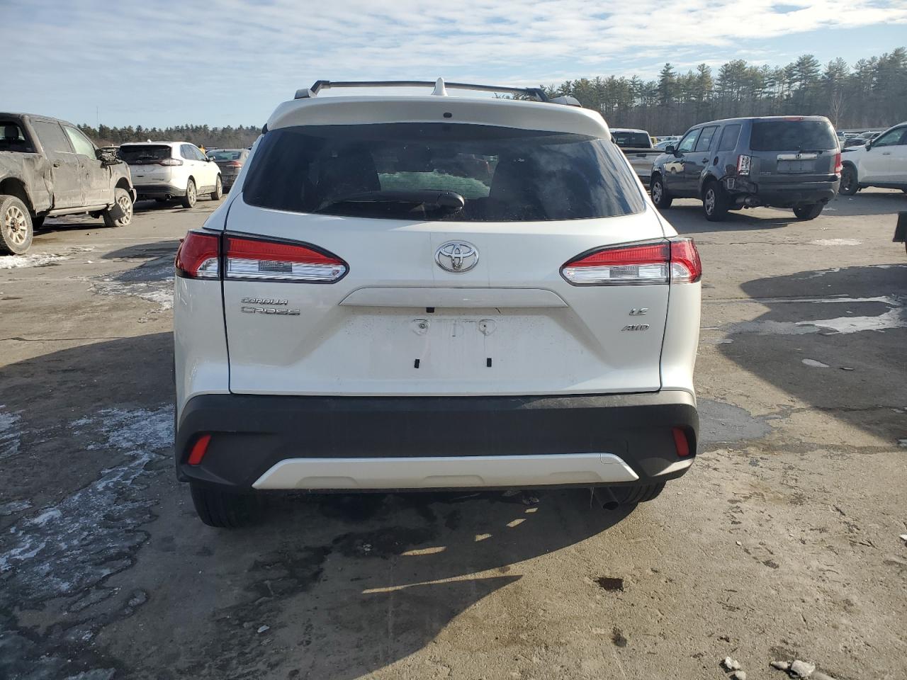 2024 TOYOTA COROLLA CROSS LE VIN:7MUCAABG0RV092477