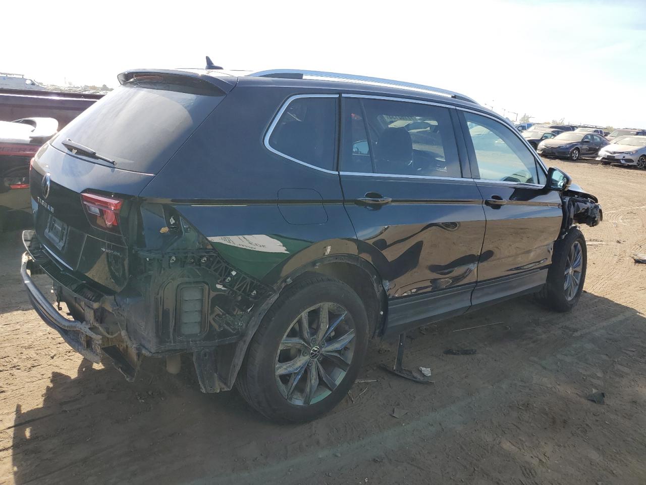 2022 VOLKSWAGEN TIGUAN SE VIN:3VV2B7AX5NM142633