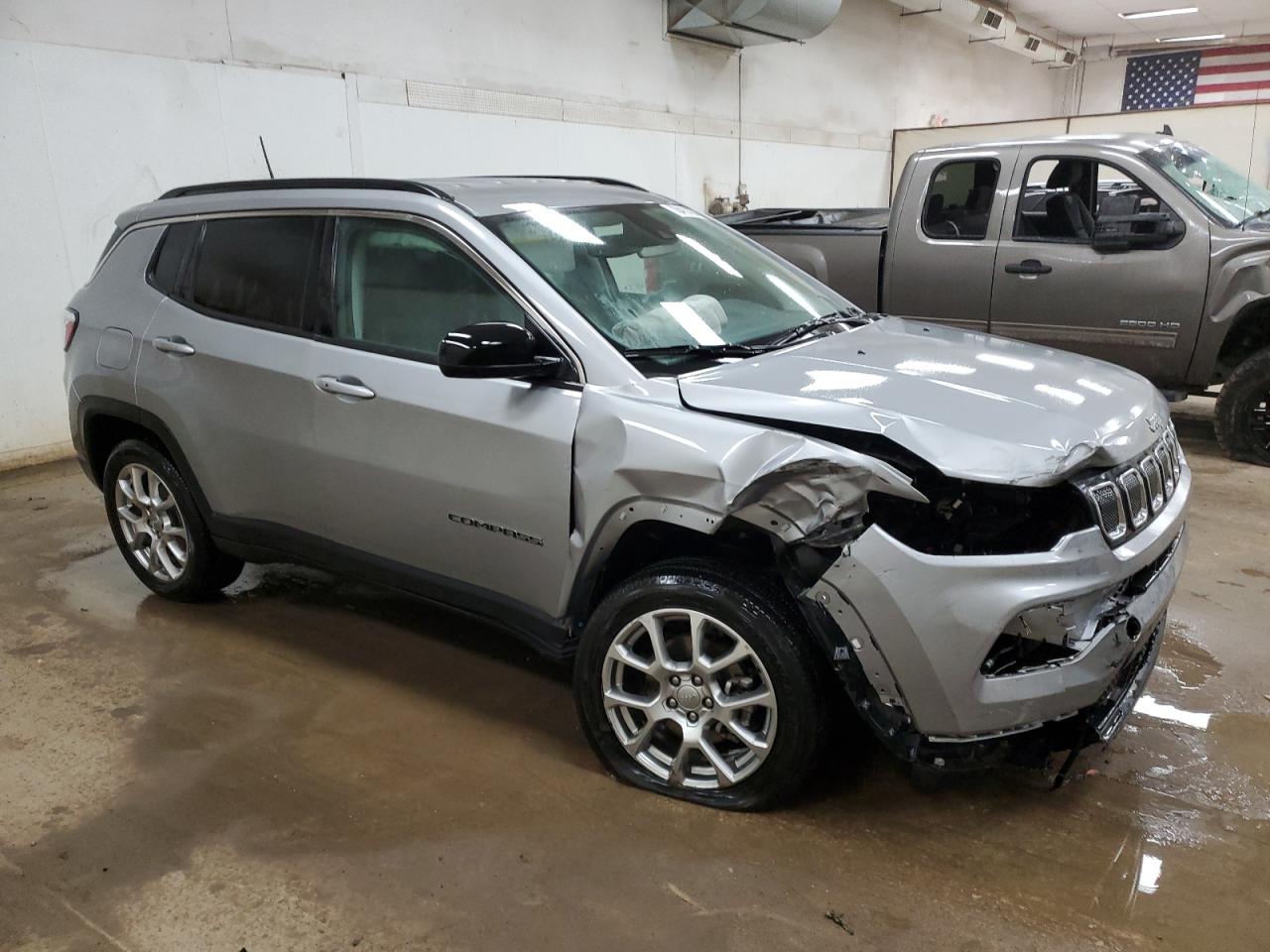 2022 JEEP COMPASS LATITUDE LUX VIN:3C4NJDFB2NT224643