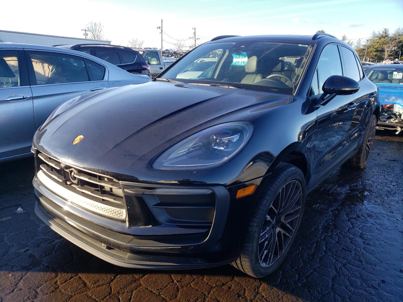 2022 PORSCHE MACAN  VIN:JTEES41AX82026891