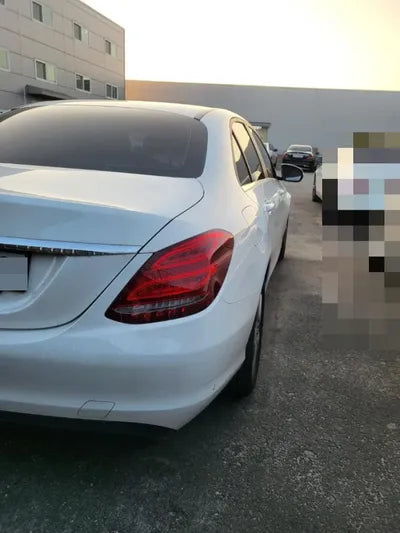 2018 Mercedes-Benz C 200 WDDWF4CB0JF709075 VIN:WDDWF4CB0JF709075