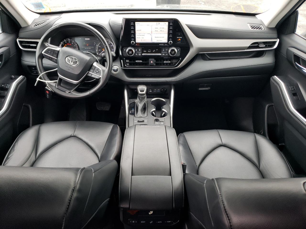 2022 TOYOTA HIGHLANDER XLE VIN:5TDHZRBH9NS572429