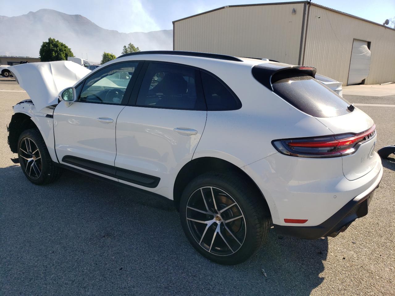 2024 PORSCHE MACAN BASE VIN:WP1AA2A58RLB04317