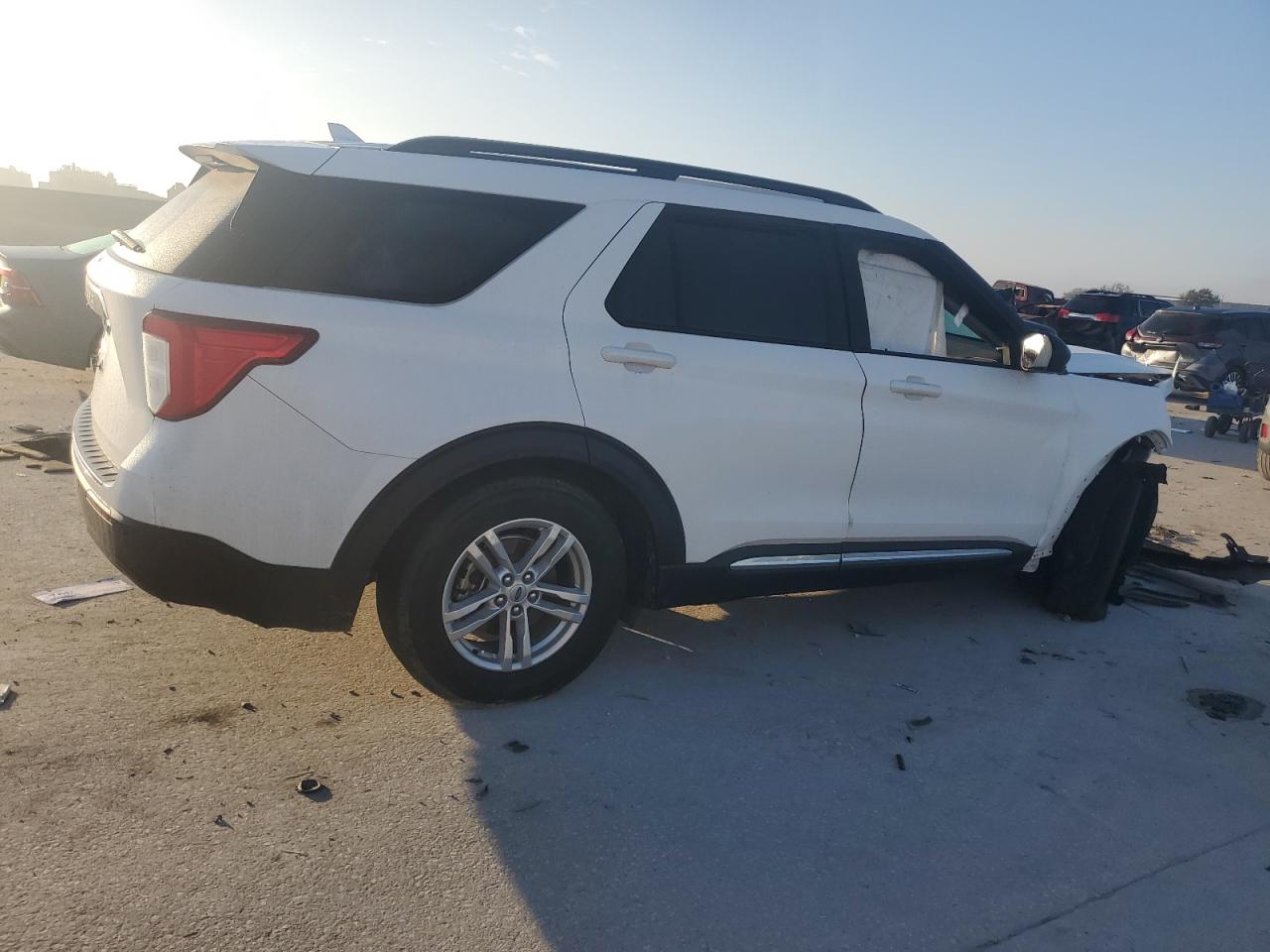2022 FORD EXPLORER XLT VIN:1FMSK7DH3NGA14707