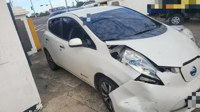 2015 Nissan Leaf 1N4AZ0CP3FC330327 VIN:1N4AZ0CP3FC330327