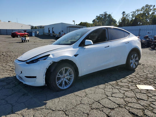 2024 TESLA MODEL Y  VIN:7SAYGDEE0RF982107