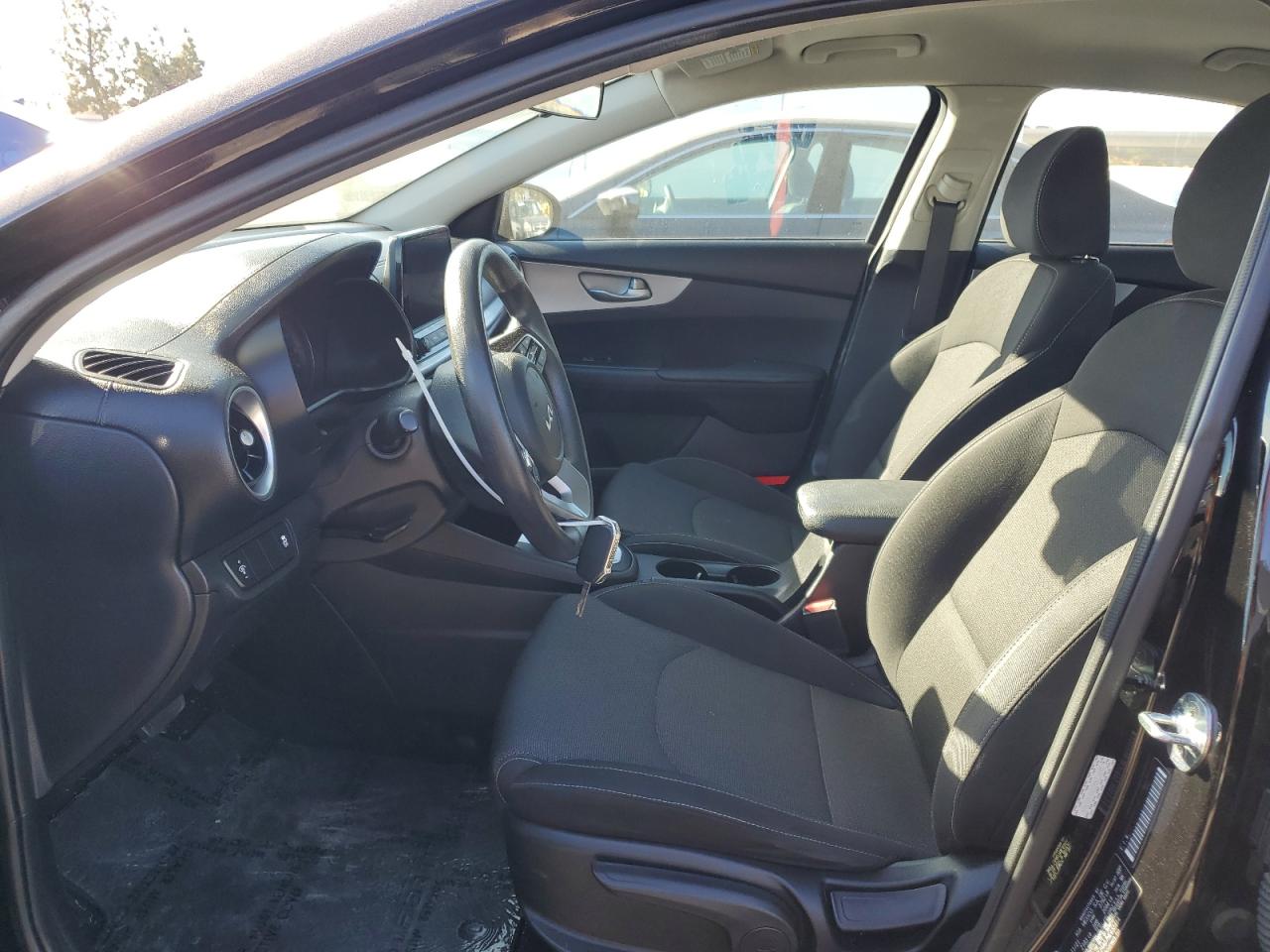 2022 KIA FORTE FE VIN:3KPF24AD7NE435464