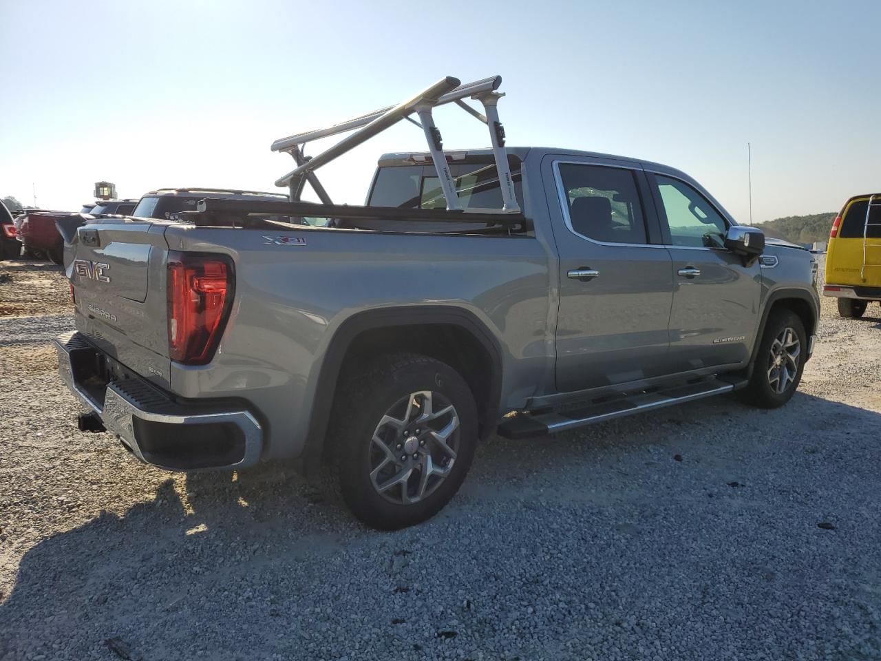 2023 GMC SIERRA K1500 SLT VIN:1GTUUDED3PZ303109