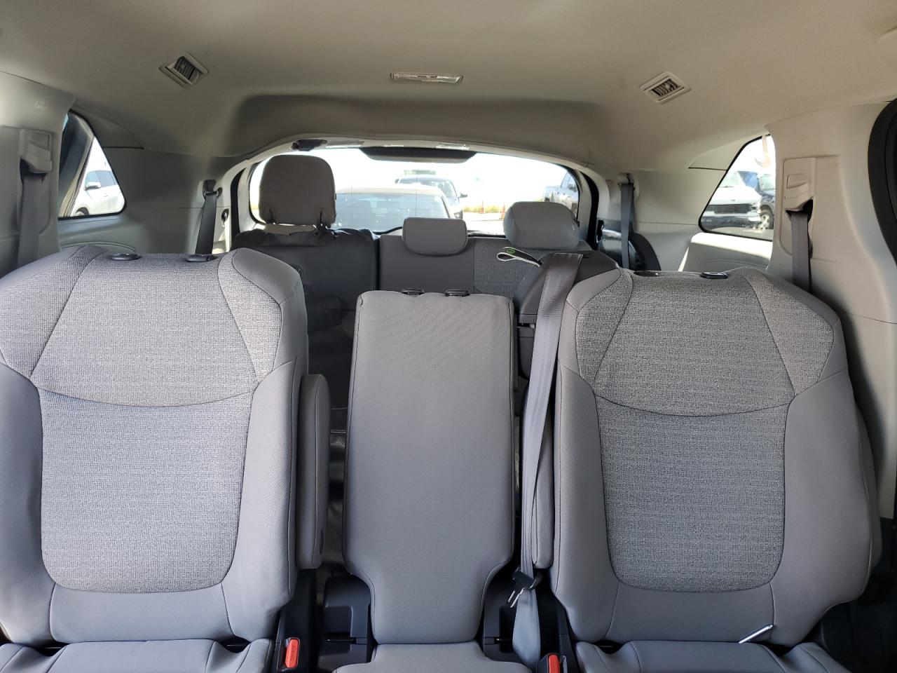 2022 TOYOTA SIENNA LE VIN:5TDKRKEC4NS101964