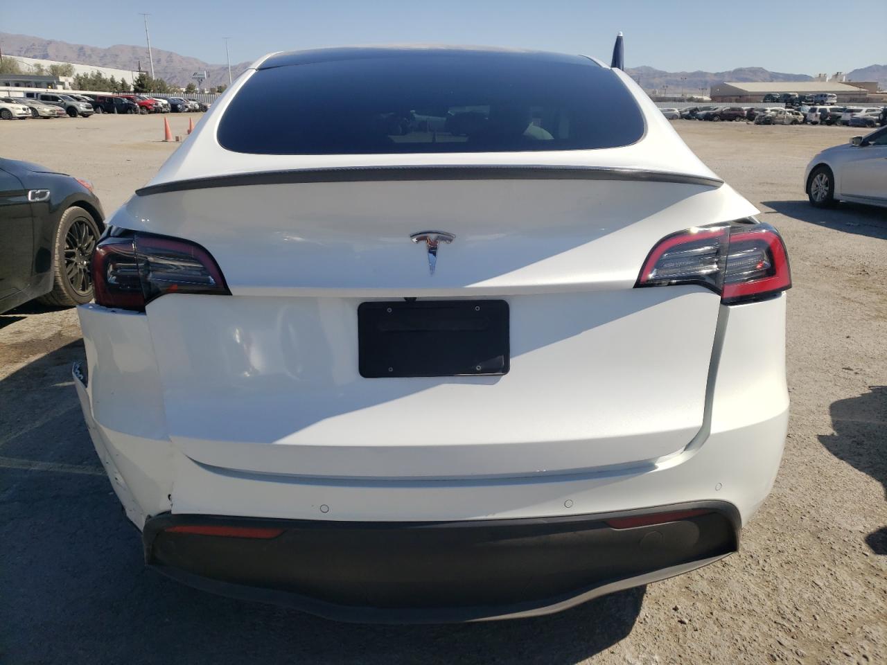 2022 TESLA MODEL Y  VIN:7SAYGDEF2NF395152