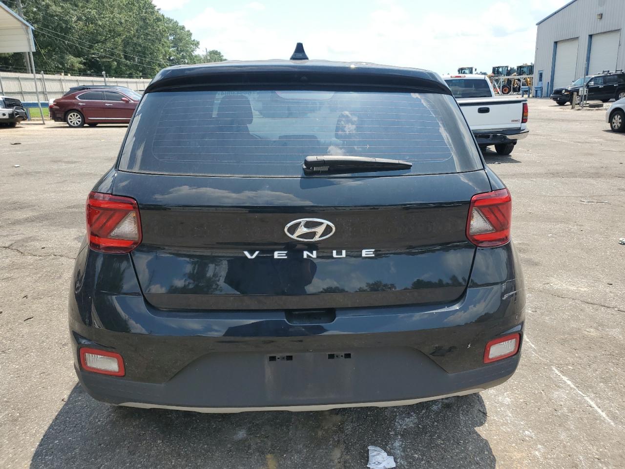 2022 HYUNDAI VENUE SE VIN:KMHRB8A35NU140890