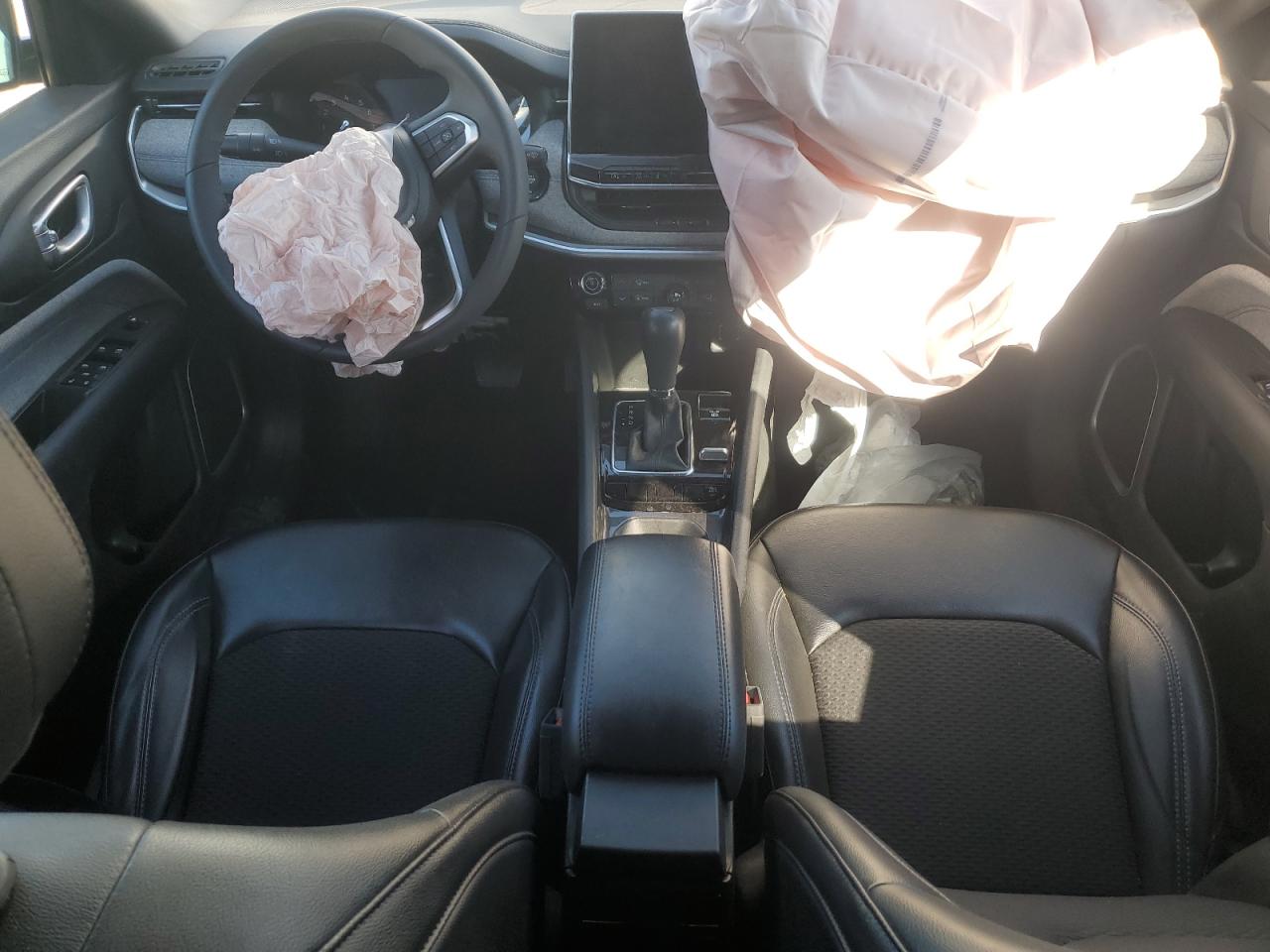 2023 JEEP COMPASS LATITUDE VIN:3C4NJDBN5PT561987