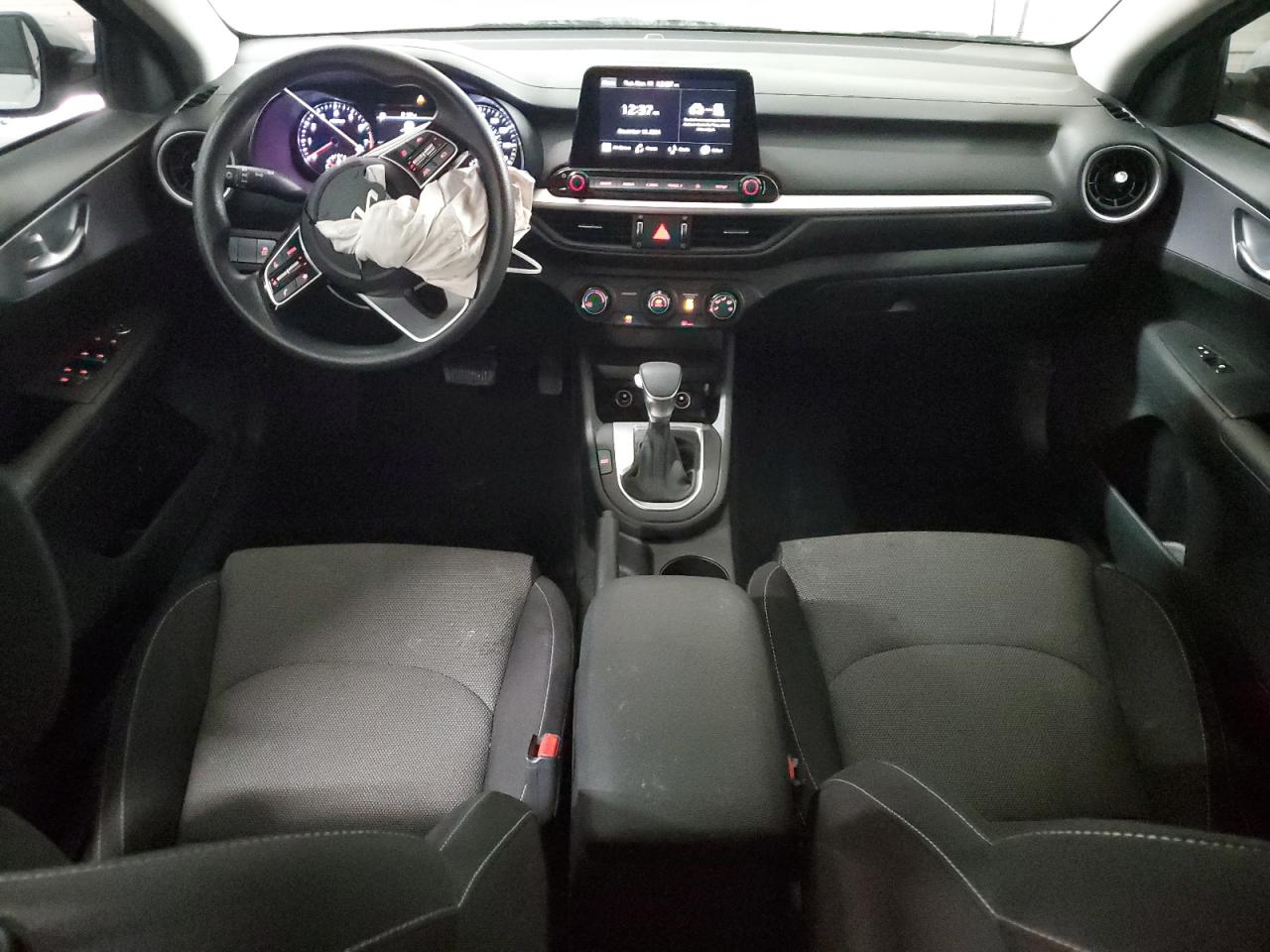 2022 KIA FORTE FE VIN:3KPF24AD5NE462632