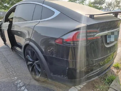 2020 Tesla Model X VIN: