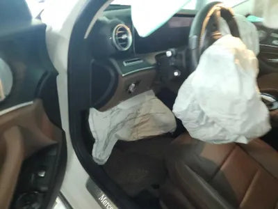 2018 Mercedes-Benz E 300 VIN: