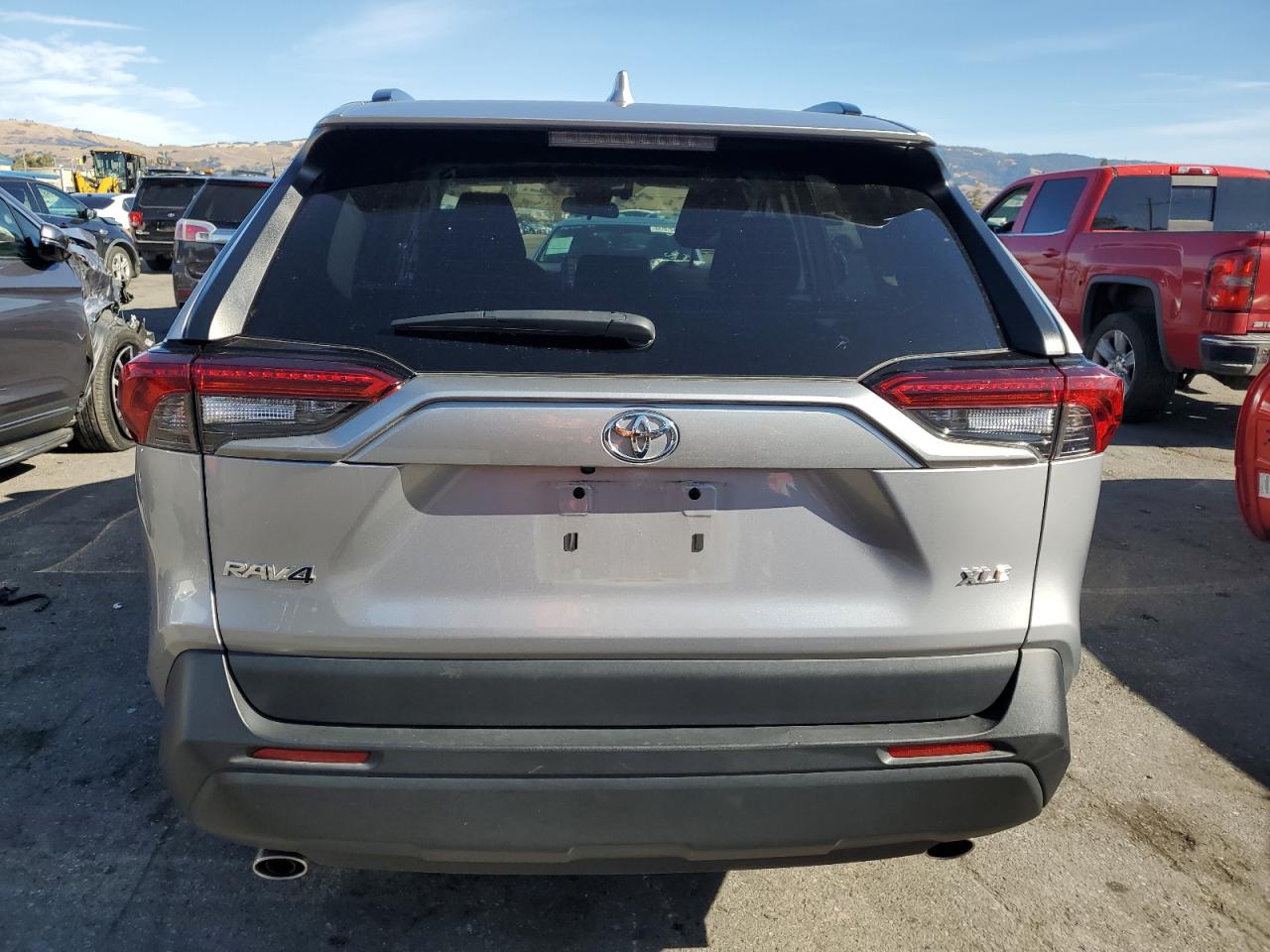 2022 TOYOTA RAV4 XLE VIN:2T3W1RFV7NC200845