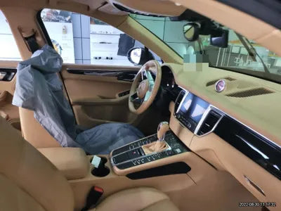 2017 Porsche Macan VIN: