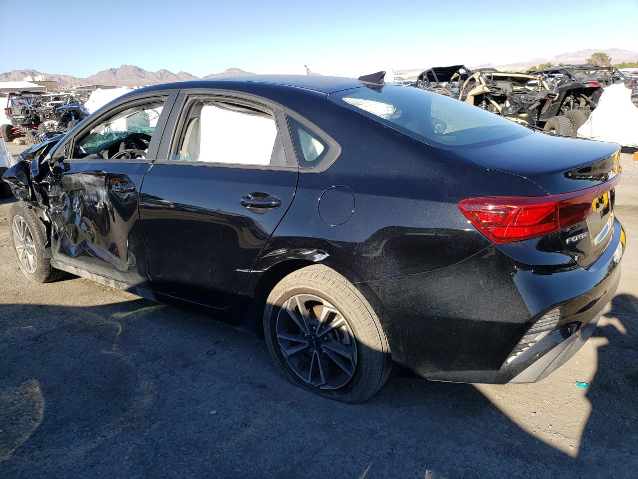 2022 KIA FORTE FE VIN:3KPF24AD5NE435320