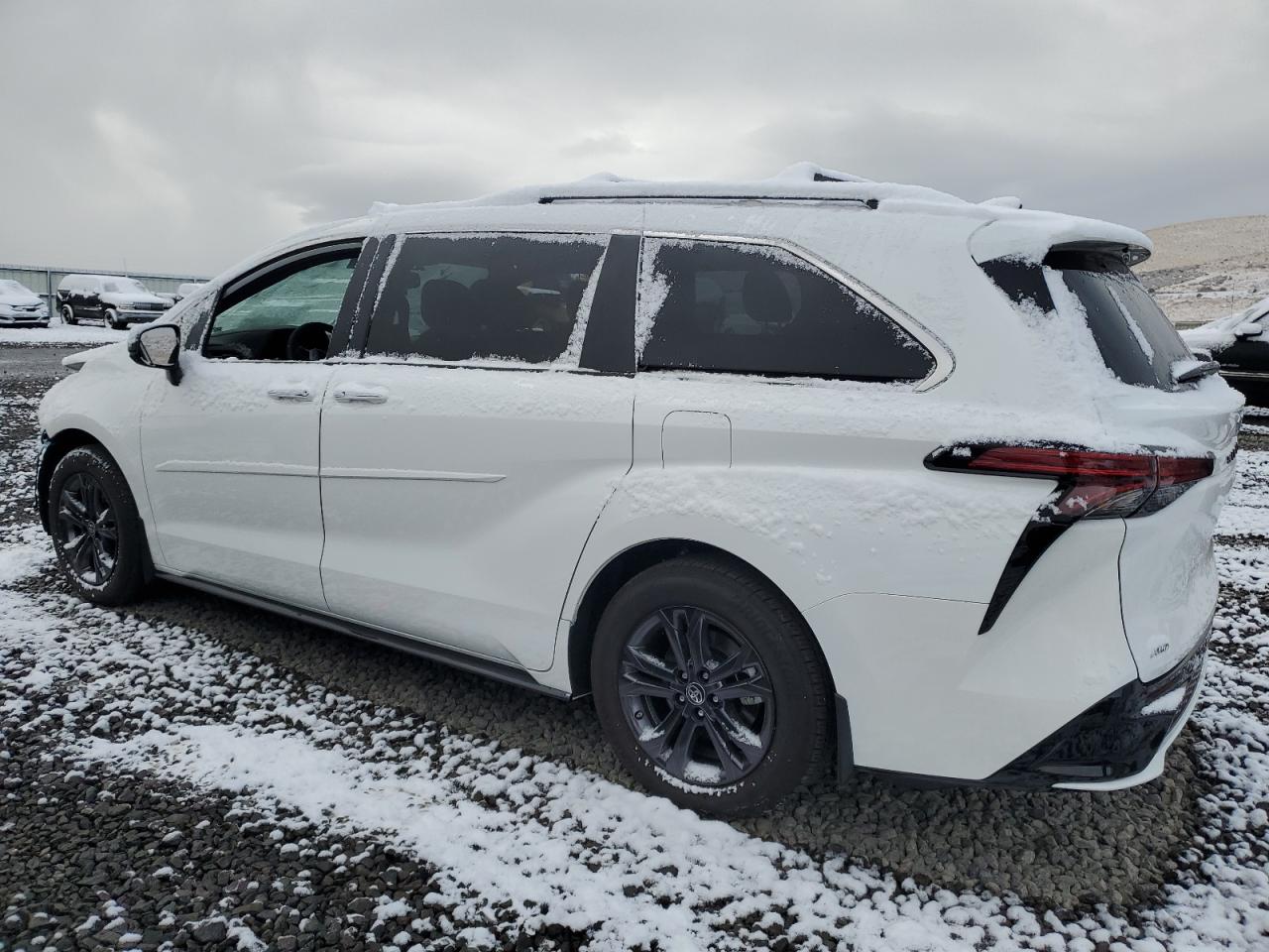 2024 TOYOTA SIENNA XSE VIN:5TDDSKFC6RS134000