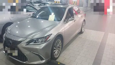 2018 Lexus ES 300 VIN: