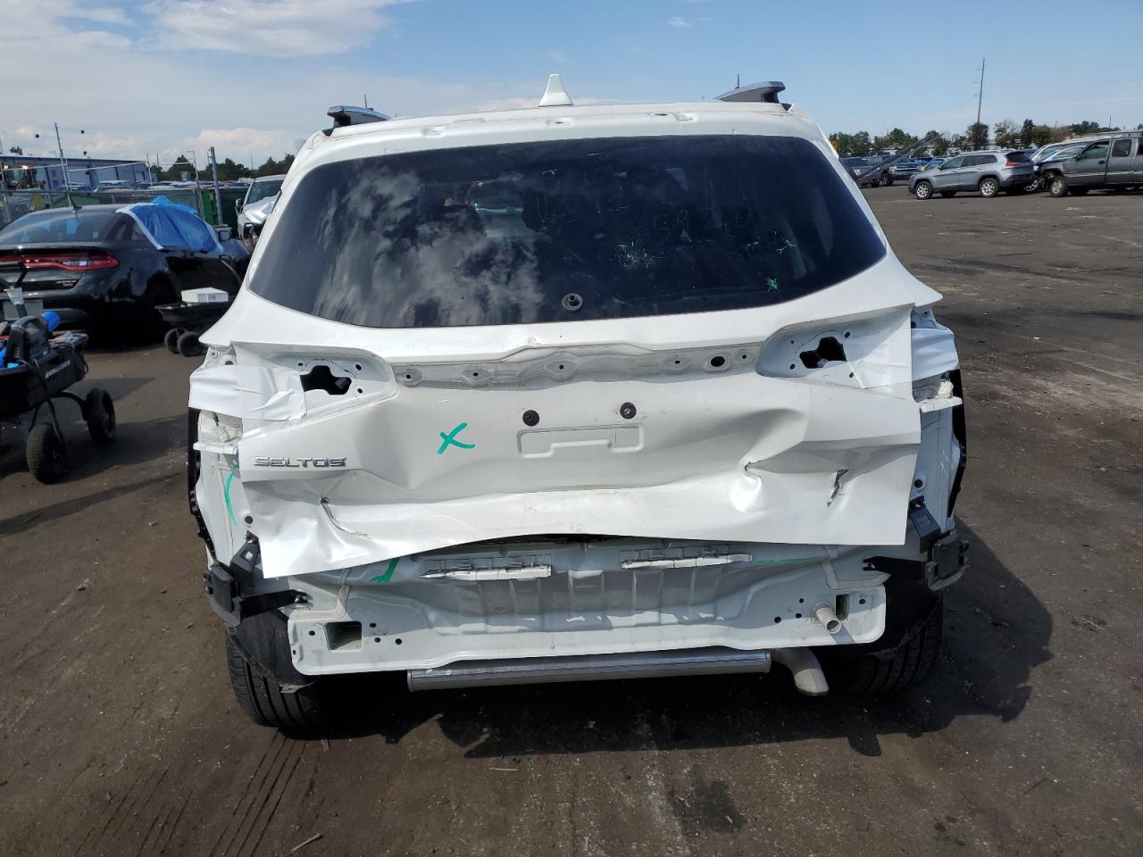 2023 KIA SELTOS SX VIN:KNDETCA22P7420701