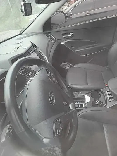 2017 Hyundai Santa FE VIN: