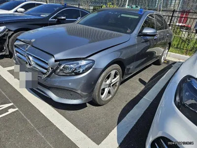 2017 Mercedes-Benz E 220 VIN: