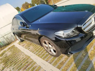 2018 Mercedes-Benz E 220 WDDZF0FB7JA405384 VIN:WDDZF0FB7JA405384