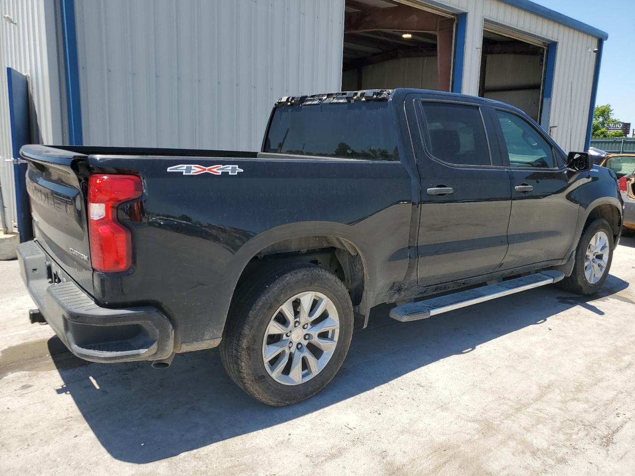 2022 CHEVROLET SILVERADO K1500 CUSTOM VIN:1GCPDBEK4NZ556744