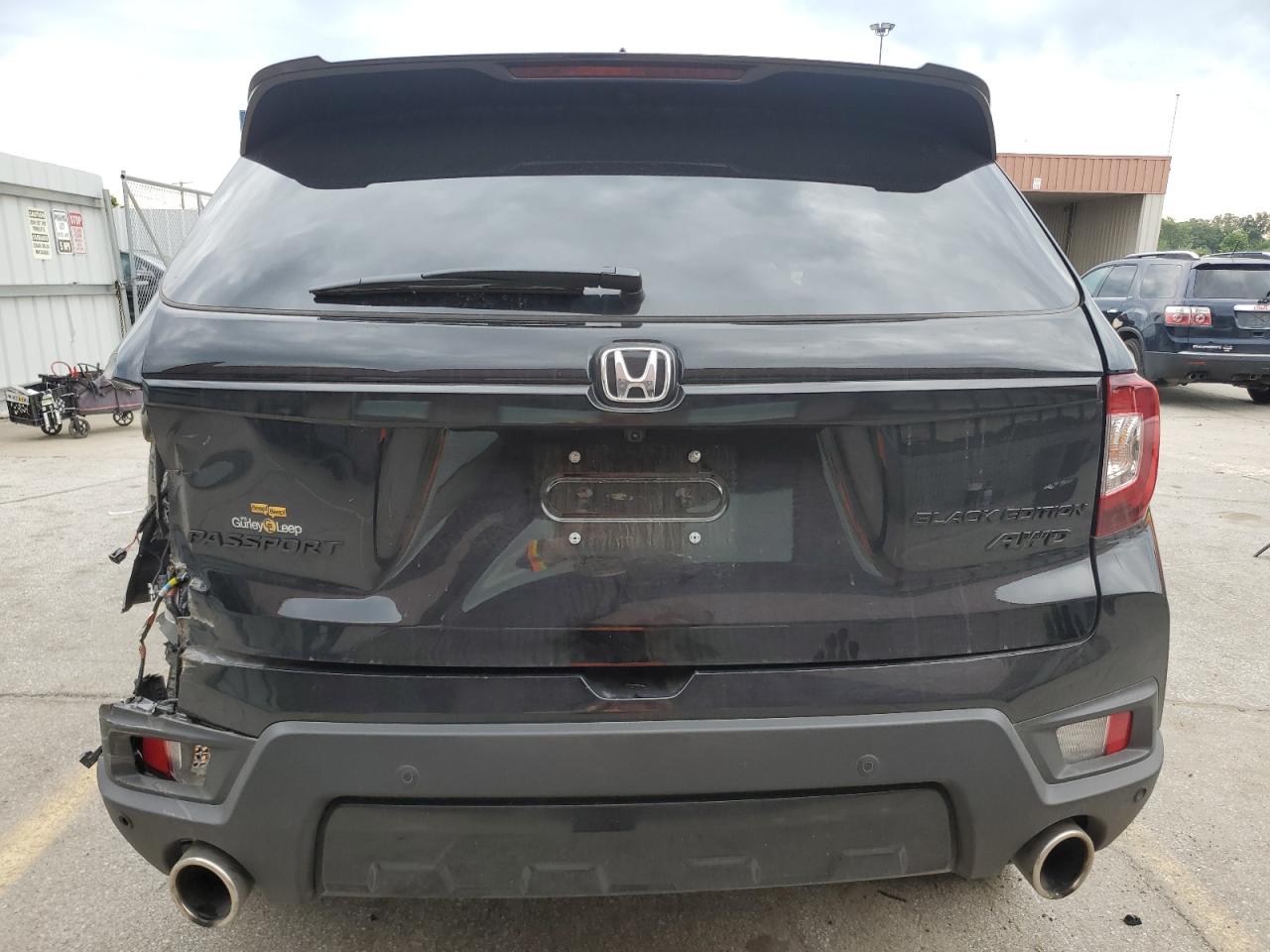 2024 HONDA PASSPORT BLACK EDITION VIN:5FNYF8H85RB010418