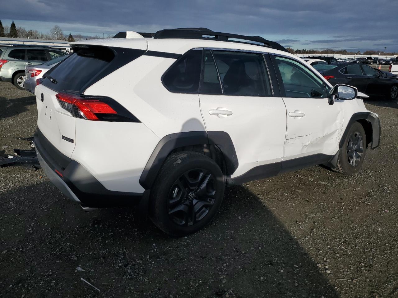 2024 TOYOTA RAV4 ADVENTURE VIN:2T3J1RFV0RW489615