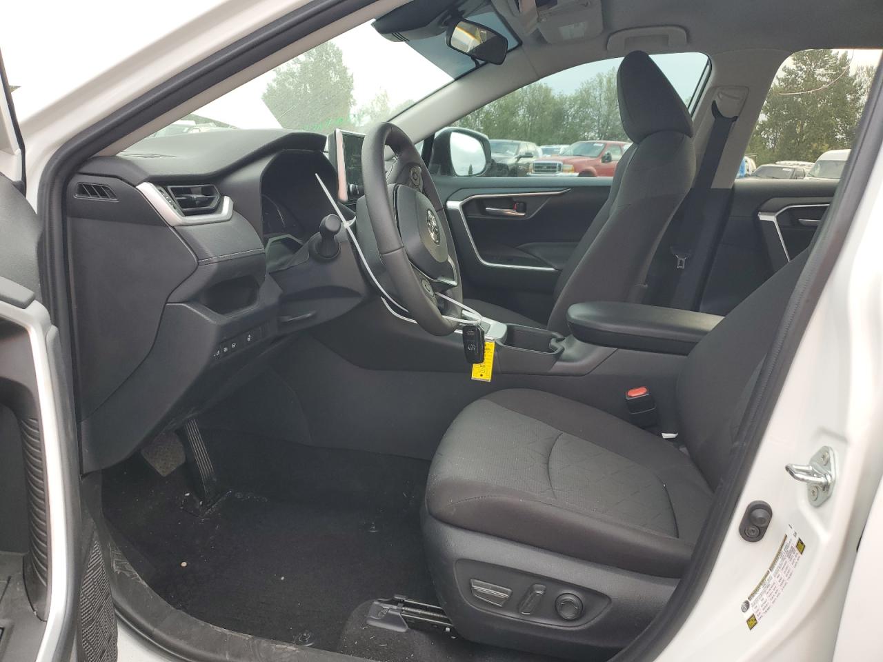 2023 TOYOTA RAV4 XLE VIN:2T3P1RFV8PC353550