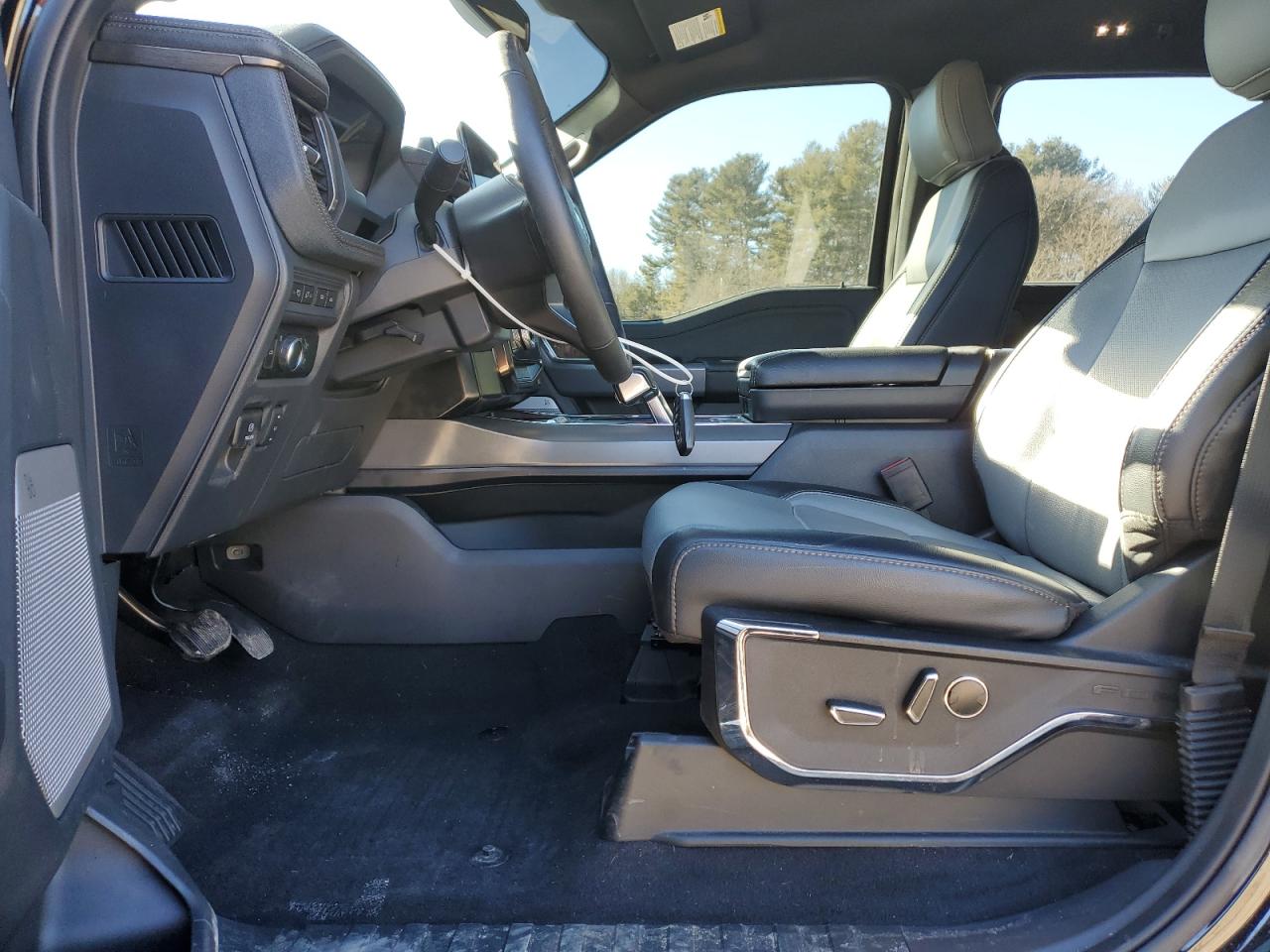 2023 FORD F150 LIGHTNING PRO VIN:1FTVW1EL8PWG53681